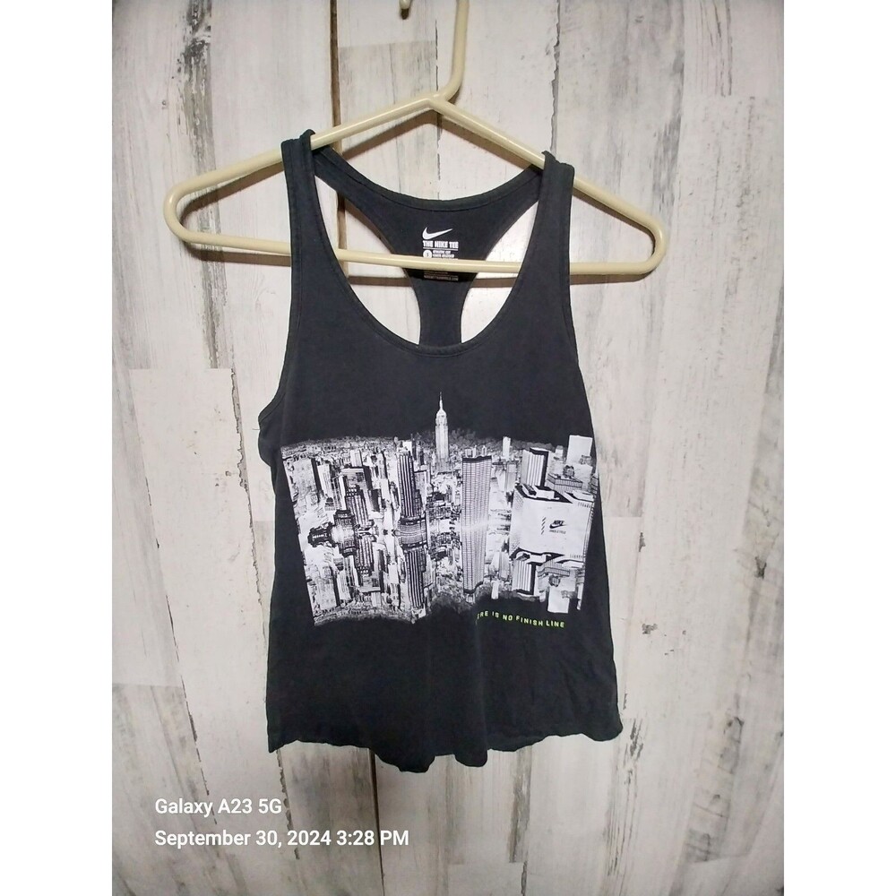 Nike Tee Women's Small Black Recerback Tank